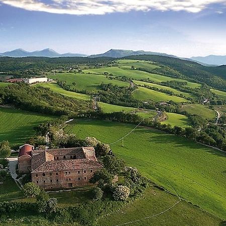 Agriturismo Girolomoni - Locanda Isola del Piano Bagian luar foto